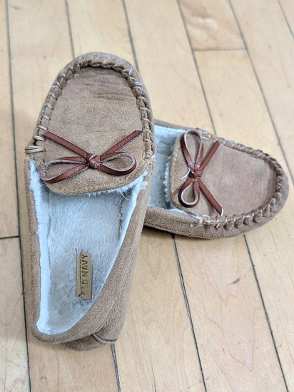 Old Navy Toddler Boy's US 10 Moccasin Slippers in Tan Brown